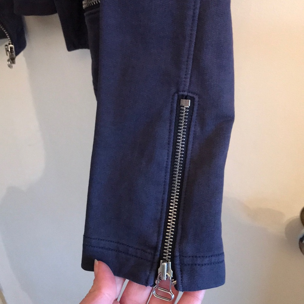Gap Jacket - Picture 2 of 5